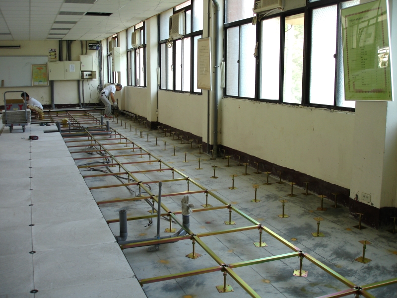 Solitile HP2500 series access floor Case Study Photo, Cooking Schook Kitchen
