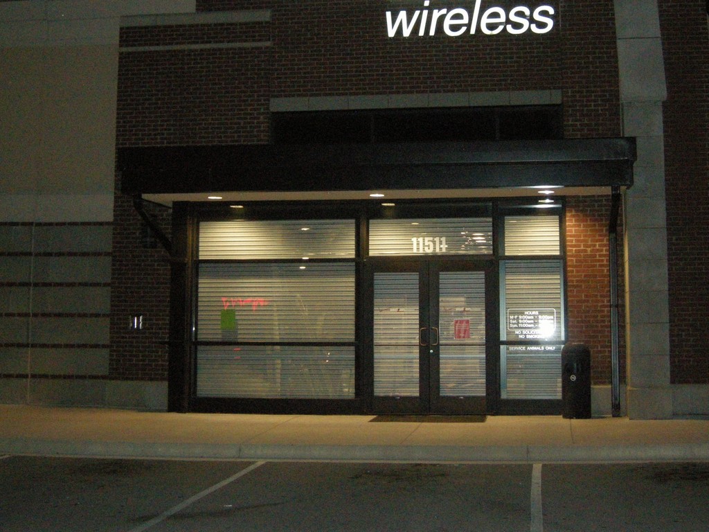 ECO access floor Case Study Photo, Wireless Store, USA